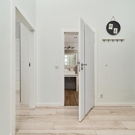 Architektow Avenue Apartment Free Parking By Noclegi Renters Vratislav Exteriér fotografie